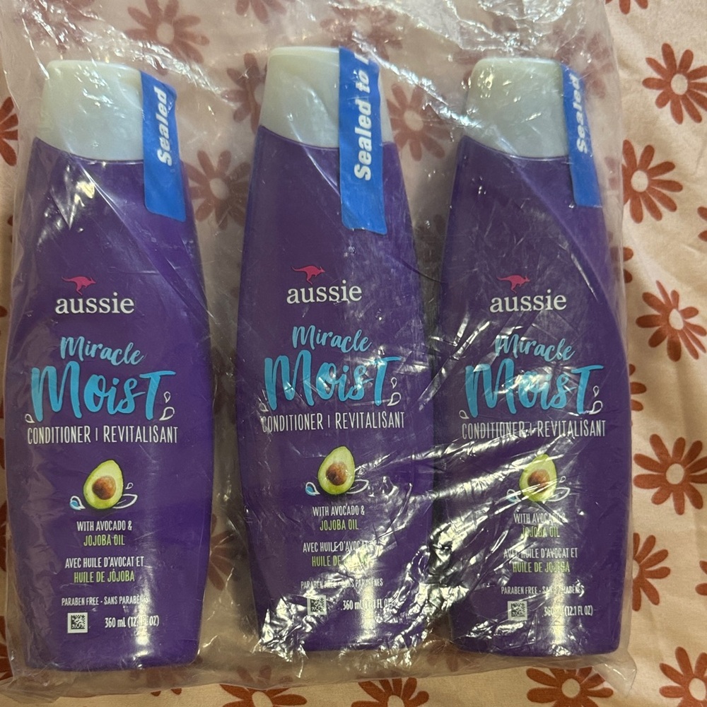 Aussie Miracle Moist Conditioner - Vibrant Purple